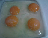 Foto del paso 5 de la receta: Tortilla de guisantes, cebolletas tiernas, y patatas a la hierbabuena