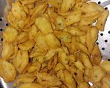 Foto langkah ke 7 dari resep Kue bawang gunting/ Kripik Bawang Renyah.