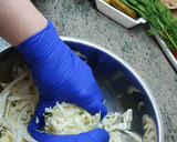 Foto del paso 1 de la receta: Ensalada de repollo con palitos de surimi