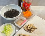 Foto langkah ke 1 dari resep Nasi “Liwet” Jepang (Fish & Hijiki Rice) menggunakan Rice Cooker.