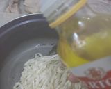 Foto langkah ke 3 dari resep Kwetiauw Ayam Goreng Pedas.