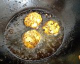 A picture of step 2 of Chicken and capsicum kabab 🍗🫑🫑.