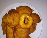 A picture of step 4 of Mandazi.