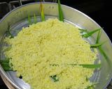 Gambar langkah 2 resipi Pulut kuning.