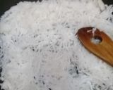 A picture of step 2 of Mooli ka Halwa.