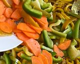Gambar langkah 7 resipi Sotong Goreng Kunyit.
