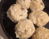 Фото кроку 6 до Варені сирники ПХ з фініками і родзинками 🥯.