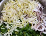 Gambar langkah 5 resipi Kerabu Santan Pucuk Paku & Sotong.