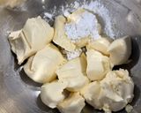 Gambar langkah 8 resipi Creamy Vanilla Butter Cake (Cream Cheese Frosting).