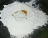 A picture of step 2 of Stuffed naan.