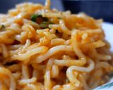 A picture of step 5 of Hot oil Maggi.