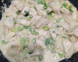 Foto del paso 13 de la receta: Pasta con crema de verdeo y pollo