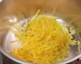 A picture of step 1 of Pumpkin coconut ladoo.