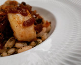 Foto del paso 11 de la receta: Merluza en salsa de cebolla y moixernons con fessolets