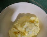 Hình bước làm 3 của món Passion Fruit ice cream with condensed milk (Kem chanh dây)