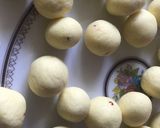 A picture of step 2 of Rose Jambu cheesecake.