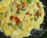 Gambar langkah 4 resipi Omelette.