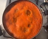 Foto del paso 3 de la receta: Salsa de tomate casera con callampas secas (ideal conserva)