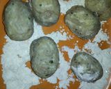 Foto langkah ke 5 dari resep Cheese Pom Pom Potatoes.