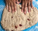 Foto langkah ke 3 dari resep No Knead Cinnamon Cranberry Raisin Almond Bread.