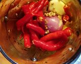 Foto langkah ke 1 dari resep Kuah lontong simpel.