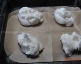 A picture of step 4 of Cloud Eggs.