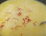 A picture of step 3 of પાઈનેપલ કેસરી / હલવો.