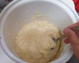 Foto langkah ke 2 dari resep Mini corndog simple enaak.