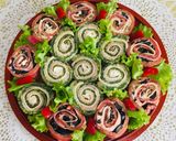 Foto del paso 7 de la receta: Rollitos de omelette al Horno con Espinaca y Beterraga Relleno de Jamón Queso Aceitunas !