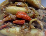 Foto langkah ke 4 dari resep Cumi Pedas Kuah Kare.