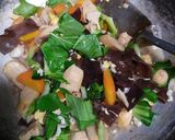 Foto langkah ke 4 dari resep Tumis/ Ca Brokoli bydeesawitri.