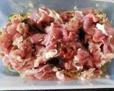 Hình bước làm 1 của món Buổi sáng Bánh hỏi thịt nướng
