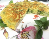 Foto del paso 5 de la receta: Tortilla de Calabacín a la albahaca