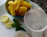 A picture of step 1 of Pineapple juice 🍍.
