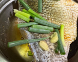 清蒸醬燒鱸魚佐蔬果（幼兒可食）的食譜步驟2照片