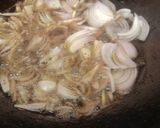 A picture of step 1 of Daighi biryani.