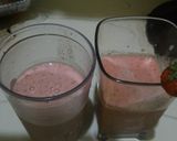 Foto langkah ke 3 dari resep Strawberry smothie.