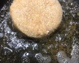 A picture of step 5 of Chicken cheese potato cutlets.