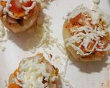 A picture of step 5 of Nacho potato basket.