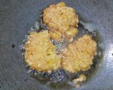 Foto langkah ke 5 dari resep Dadar Jagung #Ex.2.