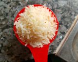 A picture of step 3 of Stir fry rice and chicken.