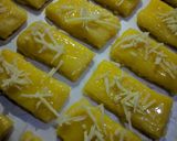 Foto langkah ke 4 dari resep Cheddar Cheese Cookies.