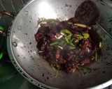 Foto langkah ke 2 dari resep Rawon Ayam.