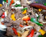 Foto langkah ke 3 dari resep Sapi Lada Hitam.