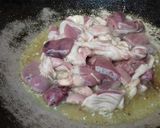 Foto langkah ke 2 dari resep Tumis Ati Ayam Kacang Panjang Pedas.