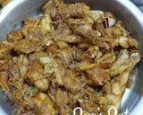 A picture of step 4 of Natu Kodi Iguru/Country Chicken Curry.