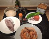 A picture of step 1 of Seafood Paella.