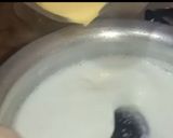 A picture of step 3 of Fruit trifle.