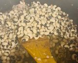 A picture of step 4 of Qeema lobiya pulao.