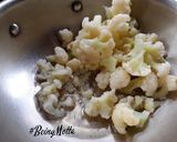 A picture of step 3 of Cauliflower Kurma.
